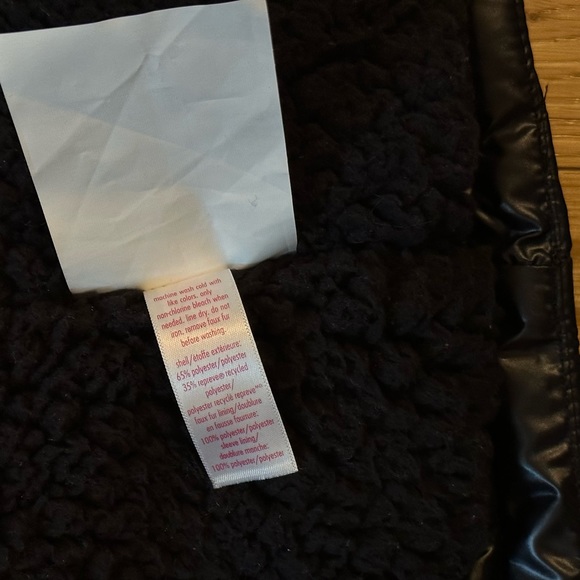 Justice Kids PLUS SIZE coat - size 10 Plus - Picture 9 of 12